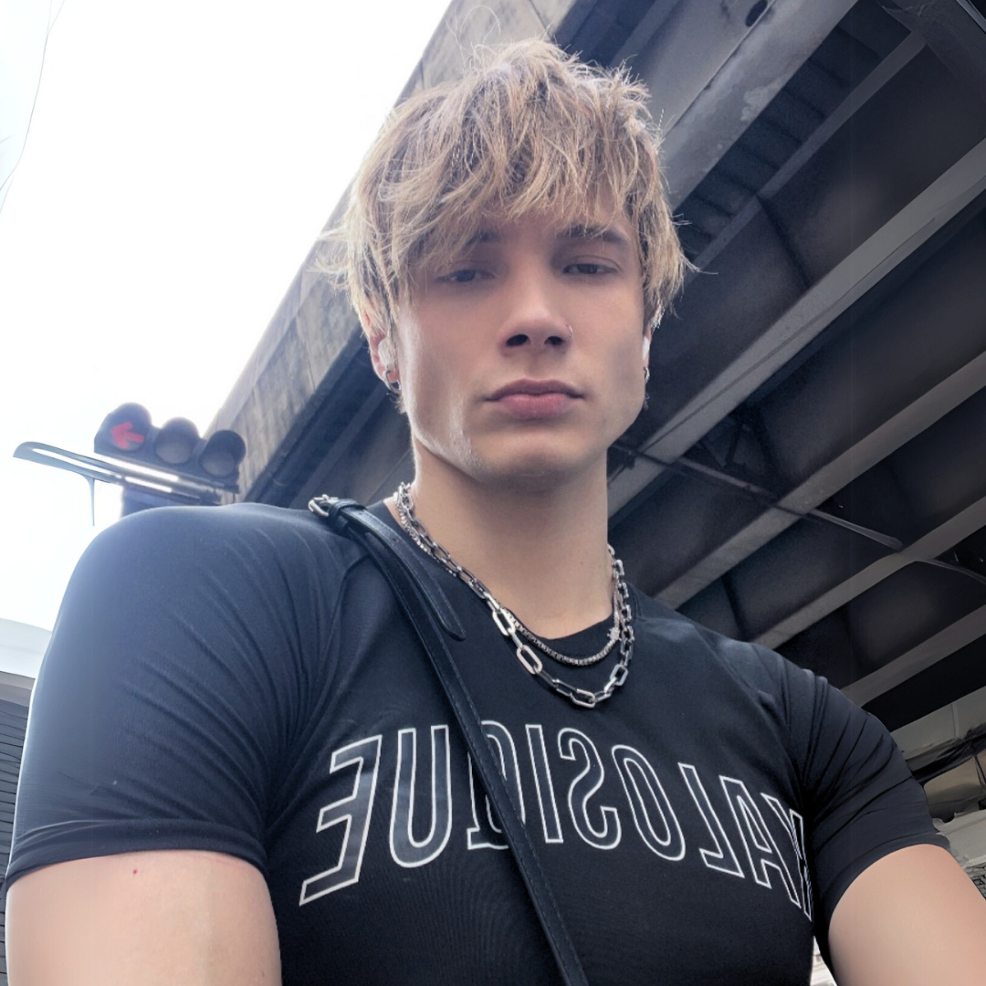 COMPRESSION T-SHIRT